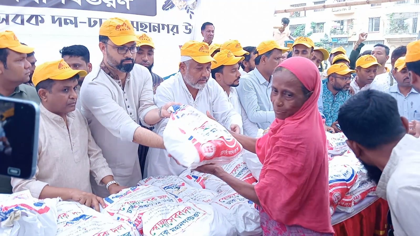 জনগণ রাস্তায় নামলে সরকারের মসনদ ভেঙে চুরমার হয়ে যাবে: আমিনুল হক